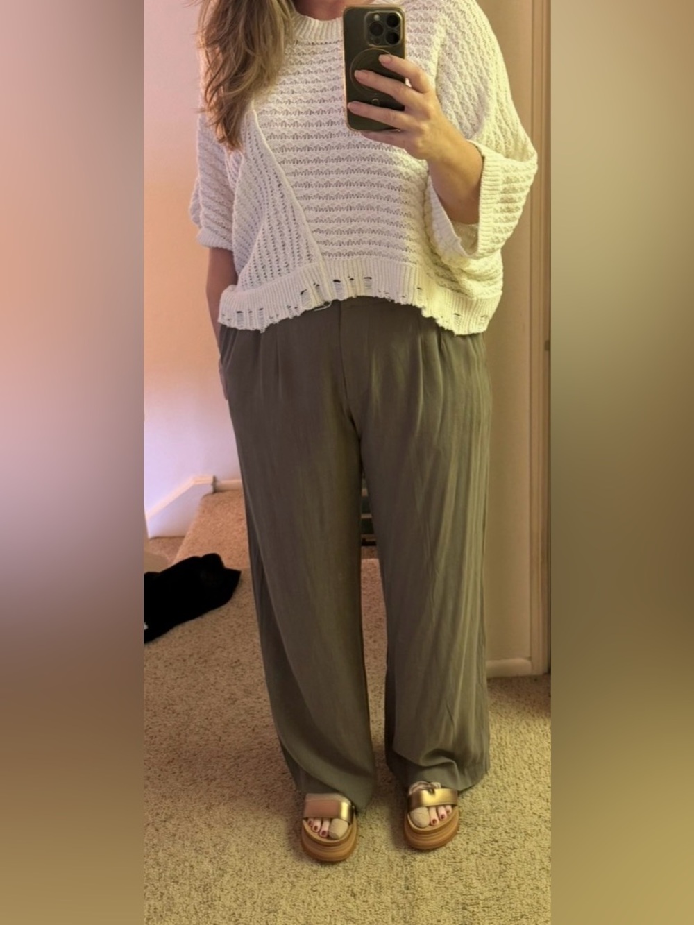 Wide-Leg High-Rise Women's Trousers in Olive Gray